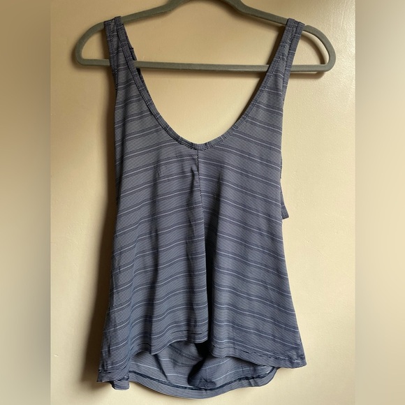Women’s athleta tank top size M open side for knot tie Pilates athleisure yoga - Picture 4 of 8